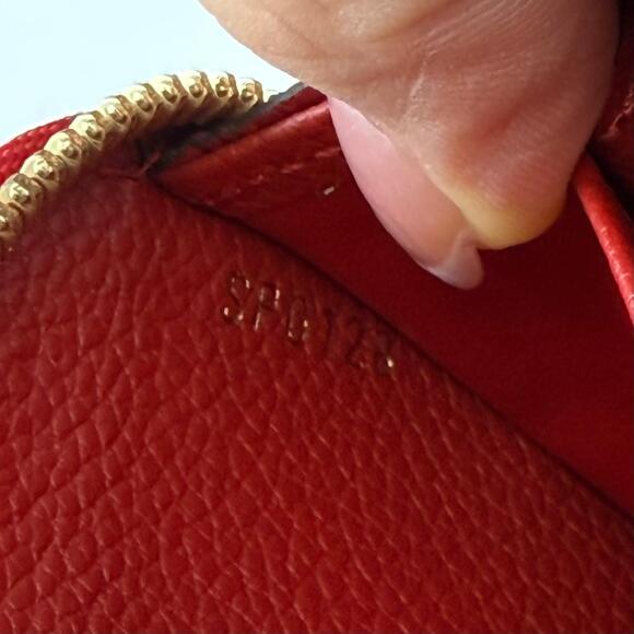 💎✨Authentic Louis Vuitton Zippy Wallet in red Monogram Empreinte leather - Picture 3 of 6